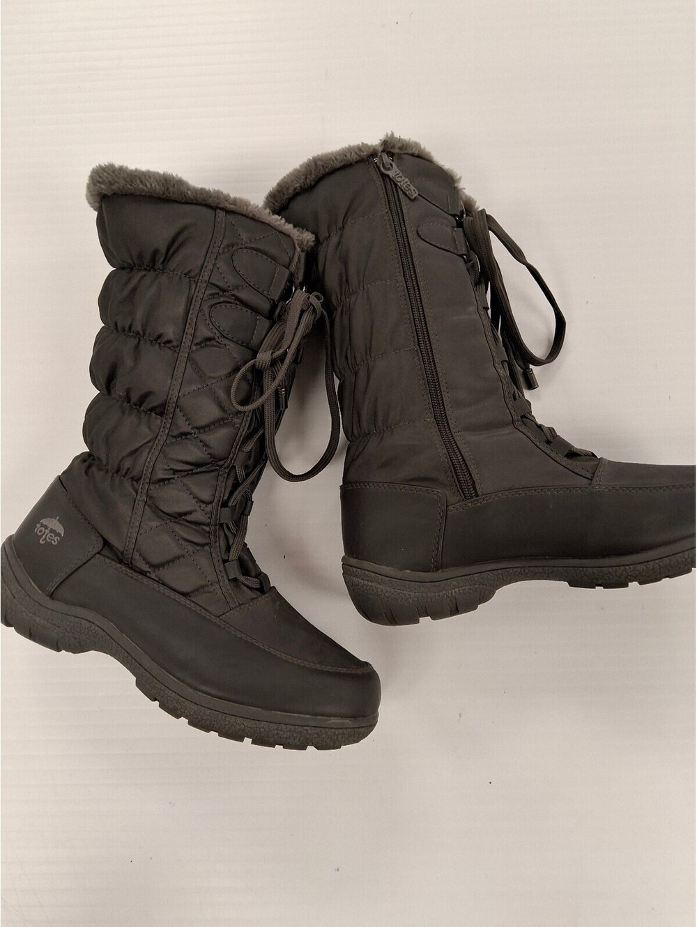 Totes Women's Grey Winter Snow Boots Size 9